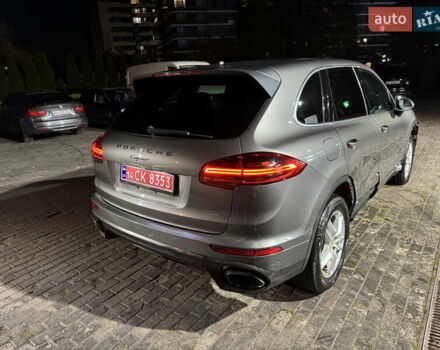 Сірий Порше Cayenne, об'ємом двигуна 3.6 л та пробігом 180 тис. км за 15800 $, фото 17 на Automoto.ua