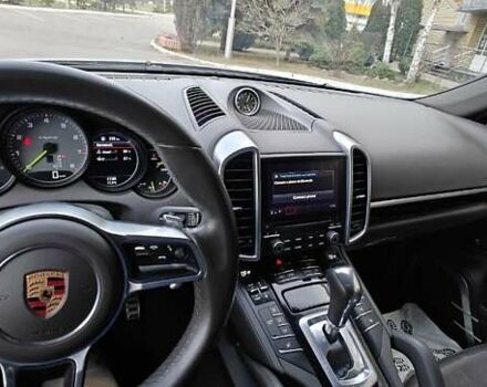 Сірий Порше Cayenne, об'ємом двигуна 3 л та пробігом 125 тис. км за 51500 $, фото 51 на Automoto.ua