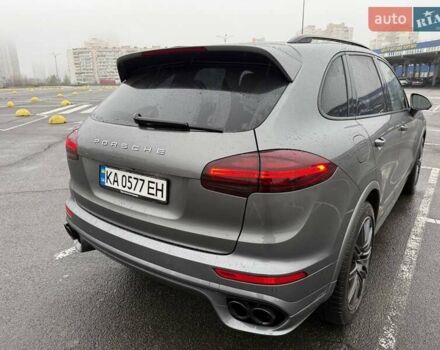 Серый Порше Каен, объемом двигателя 4.13 л и пробегом 261 тыс. км за 39900 $, фото 3 на Automoto.ua