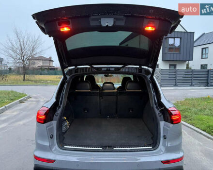 Сірий Порше Cayenne, об'ємом двигуна 3.6 л та пробігом 150 тис. км за 28000 $, фото 12 на Automoto.ua