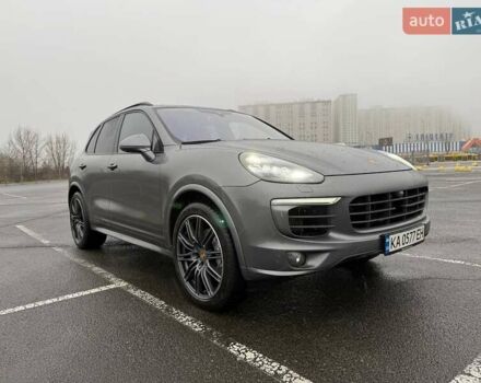 Серый Порше Каен, объемом двигателя 4.13 л и пробегом 261 тыс. км за 39900 $, фото 10 на Automoto.ua