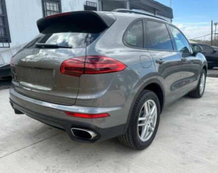 Сірий Порше Cayenne, об'ємом двигуна 3.6 л та пробігом 72 тис. км за 6200 $, фото 6 на Automoto.ua