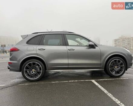 Серый Порше Каен, объемом двигателя 4.13 л и пробегом 261 тыс. км за 39900 $, фото 11 на Automoto.ua