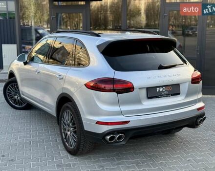 Порше Каен 2017 в Киеве на Automoto.ua Серый Порше Каен, объемом двигателя 3.6 л и пробегом 130 тыс. км за 33999 $, фото 14 на Automoto.ua