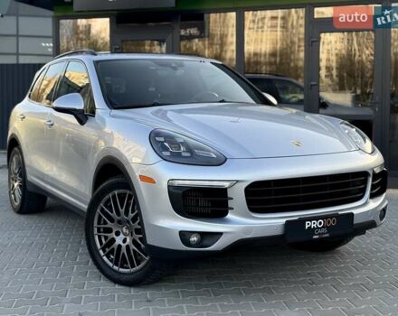 Порше Каен 2017 в Киеве на Automoto.ua Серый Порше Каен, объемом двигателя 3.6 л и пробегом 130 тыс. км за 33999 $, фото 4 на Automoto.ua