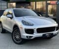Порше Каен 2017 в Киеве на Automoto.ua Серый Порше Каен, объемом двигателя 3.6 л и пробегом 130 тыс. км за 33999 $, фото 4 на Automoto.ua