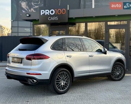 Порше Каен 2017 в Киеве на Automoto.ua Серый Порше Каен, объемом двигателя 3.6 л и пробегом 130 тыс. км за 33999 $, фото 8 на Automoto.ua
