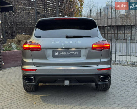 Сірий Порше Cayenne, об'ємом двигуна 3.6 л та пробігом 61 тис. км за 29900 $, фото 4 на Automoto.ua