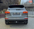 Сірий Порше Cayenne, об'ємом двигуна 3.6 л та пробігом 61 тис. км за 29900 $, фото 4 на Automoto.ua