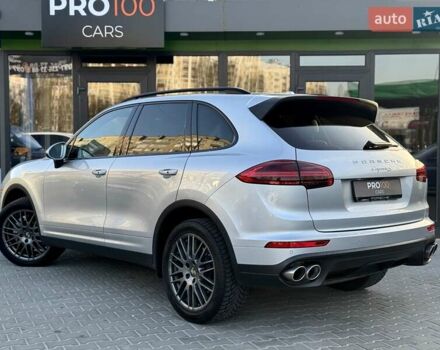 Порше Каен 2017 в Киеве на Automoto.ua Серый Порше Каен, объемом двигателя 3.6 л и пробегом 130 тыс. км за 33999 $, фото 12 на Automoto.ua