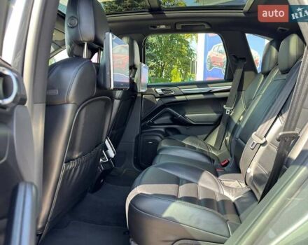 Сірий Порше Cayenne, об'ємом двигуна 2.97 л та пробігом 162 тис. км за 43200 $, фото 14 на Automoto.ua