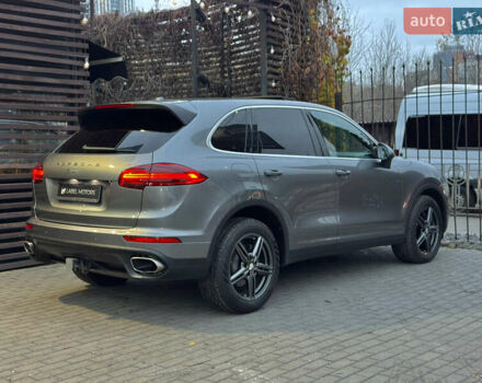 Сірий Порше Cayenne, об'ємом двигуна 3.6 л та пробігом 61 тис. км за 29900 $, фото 5 на Automoto.ua