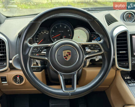 Сірий Порше Cayenne, об'ємом двигуна 3.6 л та пробігом 61 тис. км за 29900 $, фото 14 на Automoto.ua
