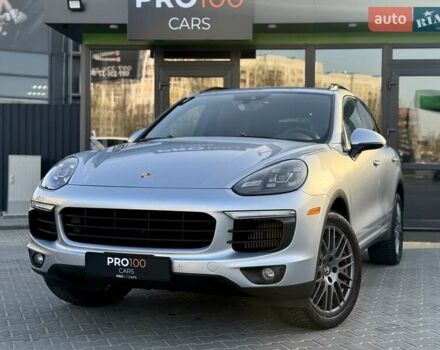 Порше Каен 2017 в Киеве на Automoto.ua Серый Порше Каен, объемом двигателя 3.6 л и пробегом 130 тыс. км за 33999 $, фото 1 на Automoto.ua