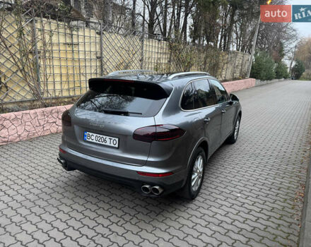 Серый Порше Каен, объемом двигателя 3.6 л и пробегом 57 тыс. км за 32900 $, фото 2 на Automoto.ua