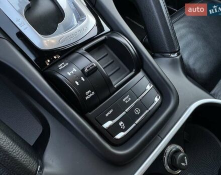 Порше Каен 2017 в Киеве на Automoto.ua Серый Порше Каен, объемом двигателя 3.6 л и пробегом 130 тыс. км за 33999 $, фото 36 на Automoto.ua