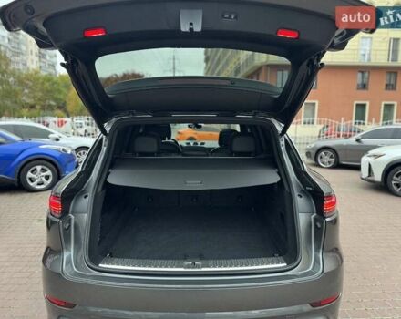 Порше Каен 2018 в Одессе на Automoto.ua Серый Порше Каен, объемом двигателя 2.89 л и пробегом 59 тыс. км за 49900 $, фото 30 на Automoto.ua