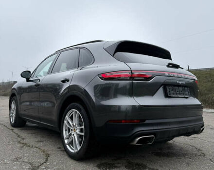 Серый Порше Каен, объемом двигателя 3 л и пробегом 60 тыс. км за 60500 $, фото 15 на Automoto.ua