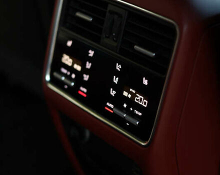 Порше Каен 2018 в Ужгороде на Automoto.ua Серый Порше Каен, объемом двигателя 4 л и пробегом 89 тыс. км за 69000 $, фото 8 на Automoto.ua