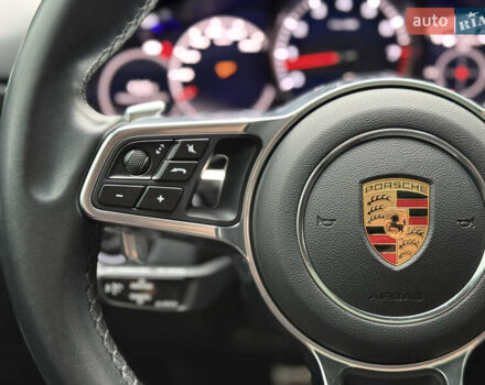 Серый Порше Каен, объемом двигателя 2.9 л и пробегом 37 тыс. км за 67000 $, фото 17 на Automoto.ua