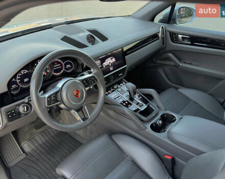 Серый Порше Каен, объемом двигателя 3 л и пробегом 78 тыс. км за 59999 $, фото 21 на Automoto.ua