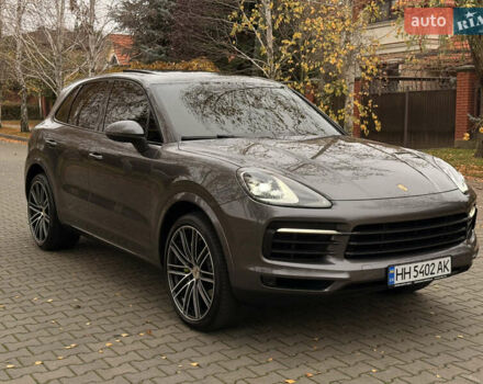 Серый Порше Каен, объемом двигателя 2.89 л и пробегом 59 тыс. км за 57000 $, фото 3 на Automoto.ua