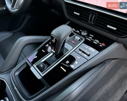 Серый Порше Каен, объемом двигателя 3 л и пробегом 78 тыс. км за 59999 $, фото 38 на Automoto.ua