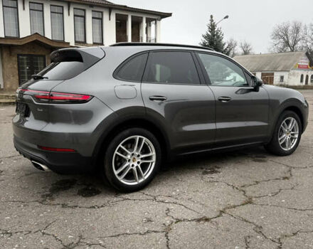 Серый Порше Каен, объемом двигателя 3 л и пробегом 60 тыс. км за 60500 $, фото 16 на Automoto.ua