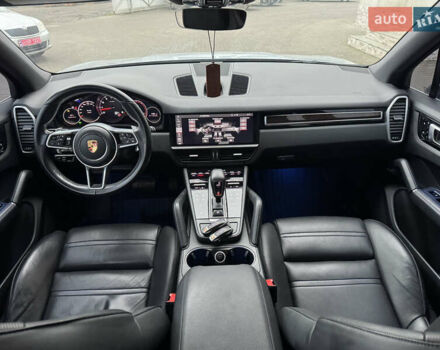 Сірий Порше Cayenne, об'ємом двигуна 3 л та пробігом 149 тис. км за 39300 $, фото 41 на Automoto.ua