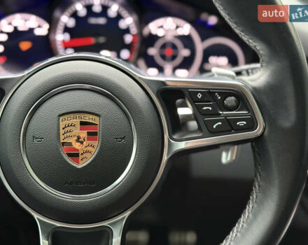 Серый Порше Каен, объемом двигателя 2.9 л и пробегом 37 тыс. км за 67000 $, фото 19 на Automoto.ua