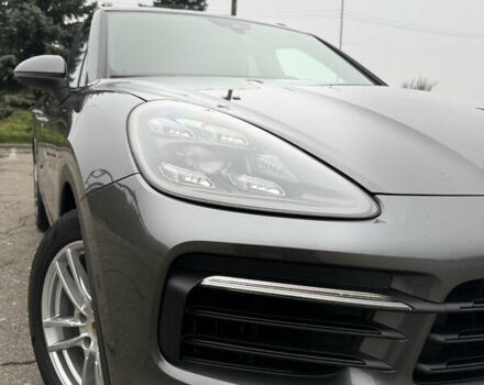 Серый Порше Каен, объемом двигателя 3 л и пробегом 60 тыс. км за 60500 $, фото 7 на Automoto.ua