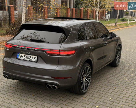 Серый Порше Каен, объемом двигателя 2.89 л и пробегом 59 тыс. км за 57000 $, фото 13 на Automoto.ua