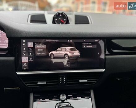 Порше Каен 2018 в Одессе на Automoto.ua Серый Порше Каен, объемом двигателя 2.89 л и пробегом 59 тыс. км за 49900 $, фото 28 на Automoto.ua