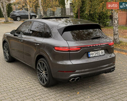 Серый Порше Каен, объемом двигателя 2.89 л и пробегом 59 тыс. км за 57000 $, фото 10 на Automoto.ua