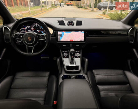 Серый Порше Каен, объемом двигателя 2.89 л и пробегом 59 тыс. км за 57000 $, фото 18 на Automoto.ua