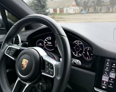 Серый Порше Каен, объемом двигателя 3 л и пробегом 60 тыс. км за 60500 $, фото 41 на Automoto.ua