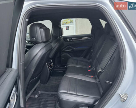 Сірий Порше Cayenne, об'ємом двигуна 3 л та пробігом 149 тис. км за 39300 $, фото 52 на Automoto.ua