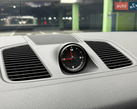 Серый Порше Каен, объемом двигателя 2.9 л и пробегом 37 тыс. км за 67000 $, фото 21 на Automoto.ua