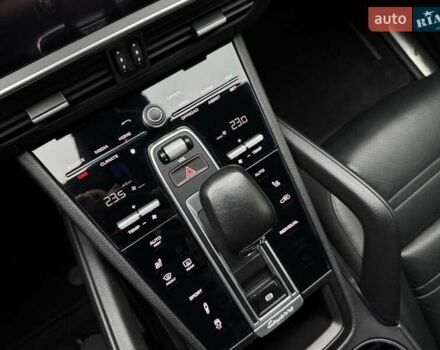 Порше Каен 2018 в Одессе на Automoto.ua Серый Порше Каен, объемом двигателя 2.89 л и пробегом 59 тыс. км за 49900 $, фото 29 на Automoto.ua