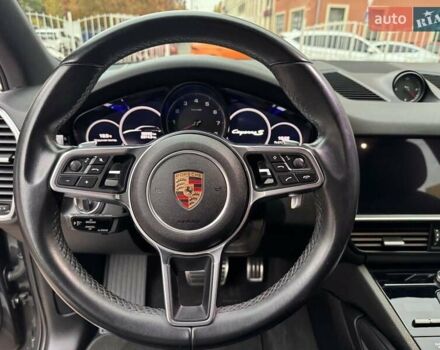 Порше Каен 2018 в Одессе на Automoto.ua Серый Порше Каен, объемом двигателя 2.89 л и пробегом 59 тыс. км за 49900 $, фото 24 на Automoto.ua