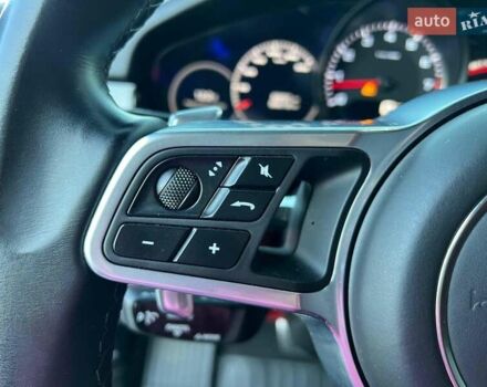 Серый Порше Каен, объемом двигателя 2.9 л и пробегом 88 тыс. км за 70990 $, фото 26 на Automoto.ua