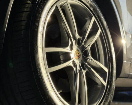 Серый Порше Каен, объемом двигателя 3 л и пробегом 75 тыс. км за 62000 $, фото 10 на Automoto.ua