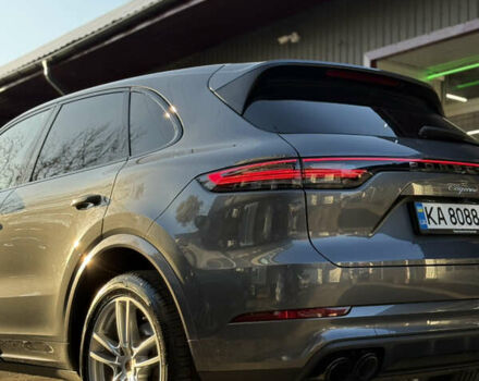 Серый Порше Каен, объемом двигателя 3 л и пробегом 75 тыс. км за 62000 $, фото 28 на Automoto.ua