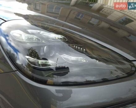 Сірий Порше Cayenne, об'ємом двигуна 3 л та пробігом 115 тис. км за 85000 $, фото 5 на Automoto.ua