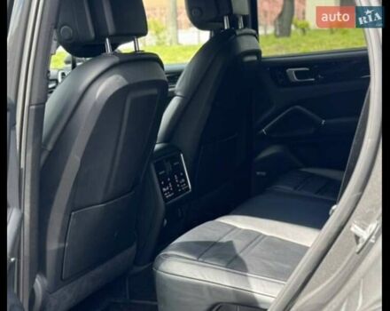 Серый Порше Каен, объемом двигателя 3 л и пробегом 33 тыс. км за 42000 $, фото 9 на Automoto.ua