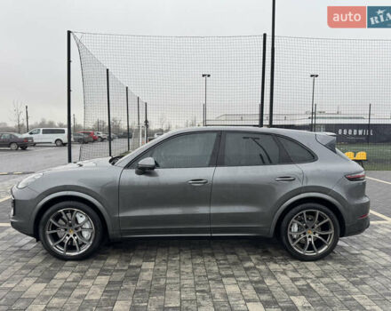 Серый Порше Каен, объемом двигателя 4 л и пробегом 74 тыс. км за 69900 $, фото 11 на Automoto.ua