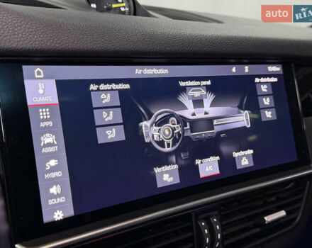 Сірий Порше Cayenne, об'ємом двигуна 3 л та пробігом 46 тис. км за 61800 $, фото 42 на Automoto.ua