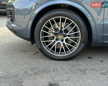 Серый Порше Каен, объемом двигателя 2.89 л и пробегом 52 тыс. км за 68000 $, фото 6 на Automoto.ua