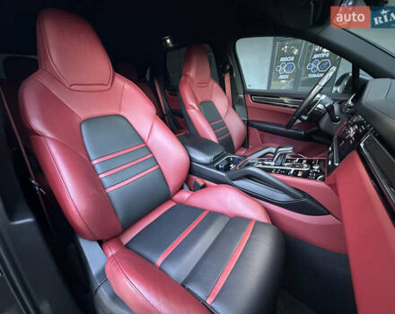 Сірий Порше Cayenne, об'ємом двигуна 2.89 л та пробігом 86 тис. км за 77000 $, фото 48 на Automoto.ua