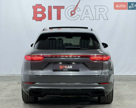 Сірий Порше Cayenne, об'ємом двигуна 3 л та пробігом 46 тис. км за 61800 $, фото 7 на Automoto.ua